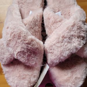 Bearpaw Brielle Slippers Size 11/12  Women's- NEW